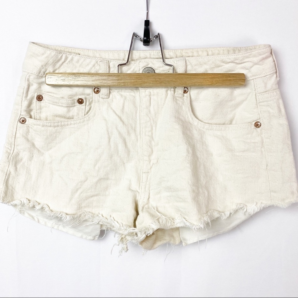 American Eagle Hi-Rise Festival Flag White Shorts